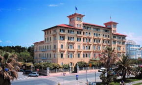  Grand Hotel Royal  Виареджо